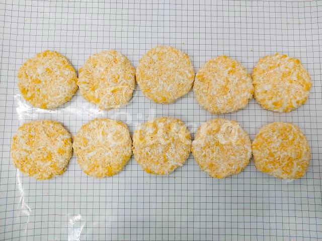 Breaded vannamei shrimp burger