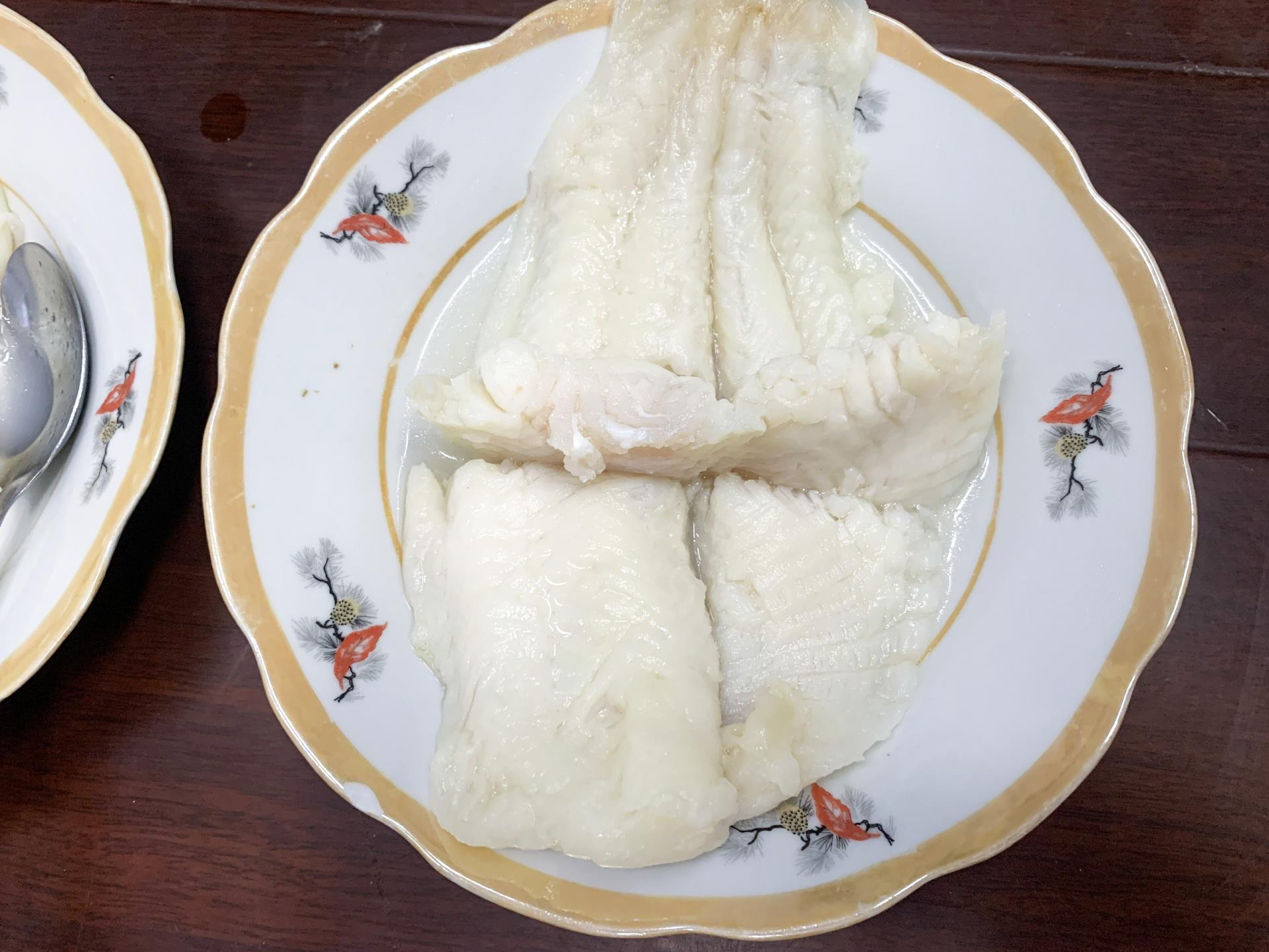 Steamed pangasius fillets