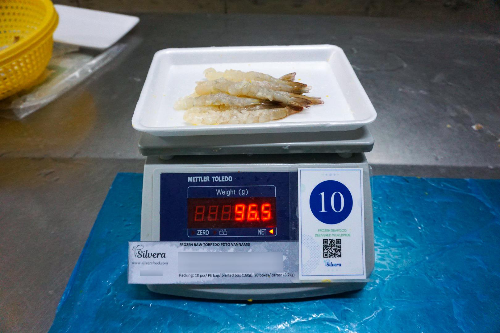 Raw shrimp weight 