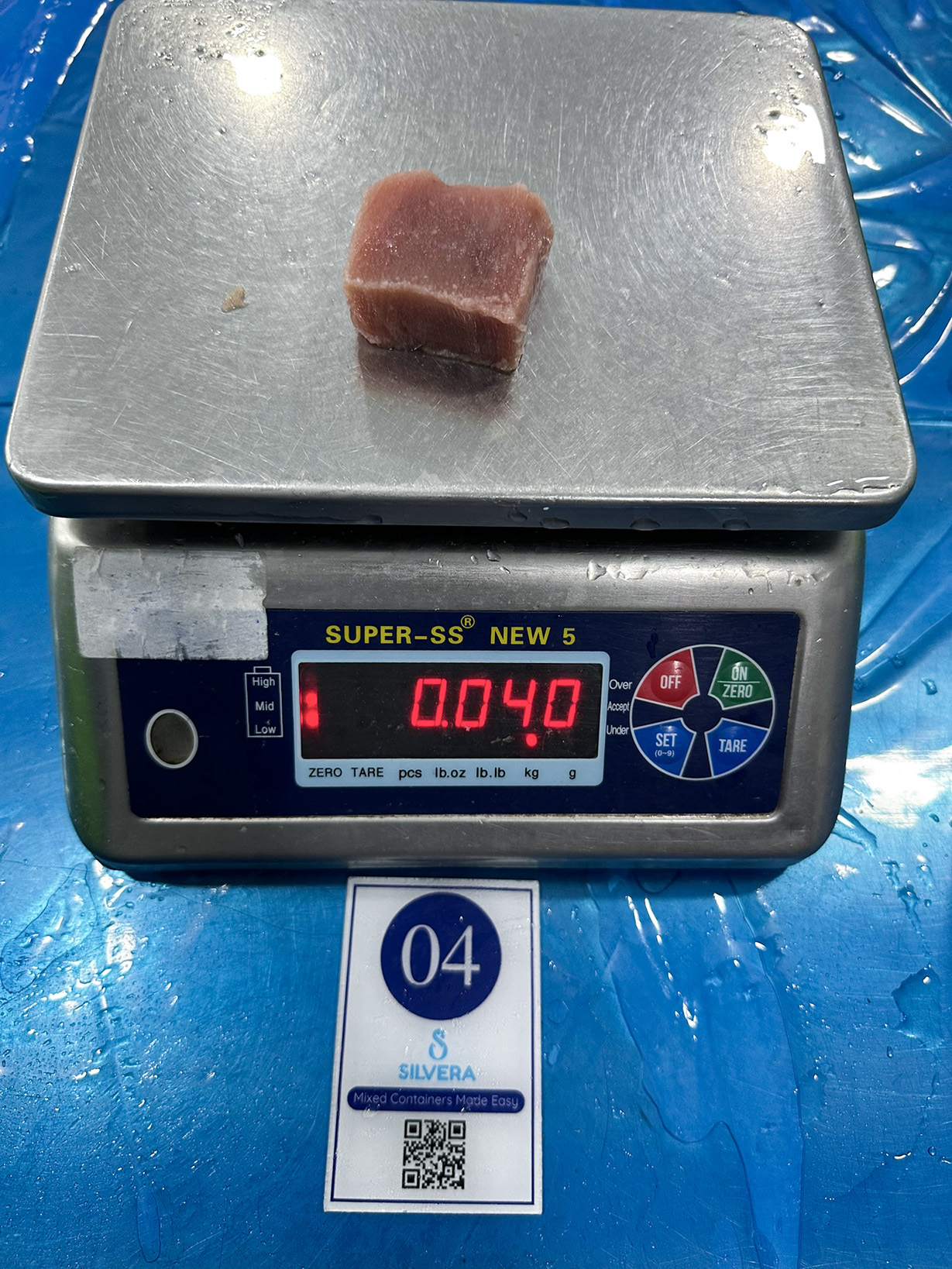 Yellowfin tuna cube